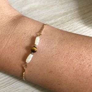 Gold toned tiger eye bracelet
